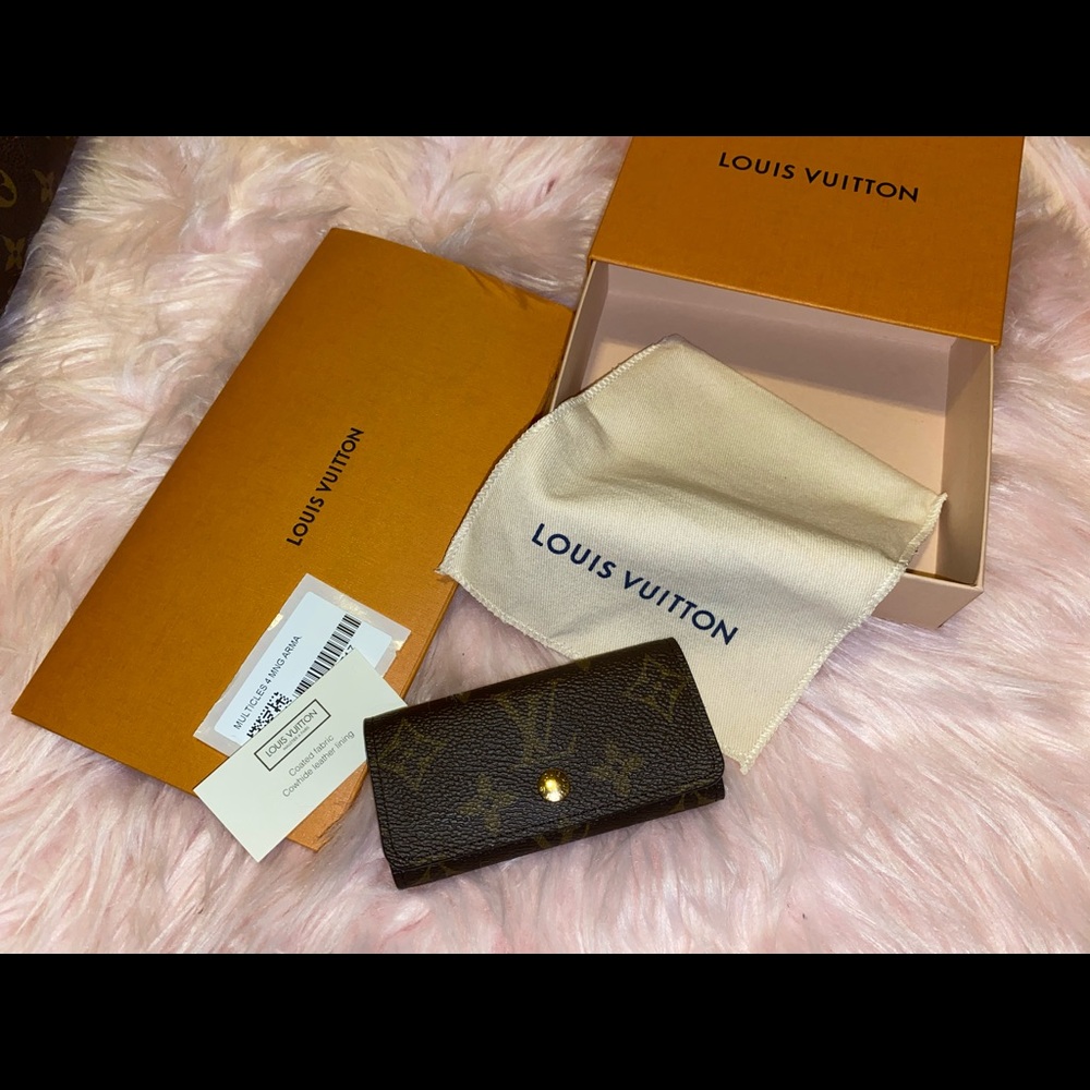 Louis Vuitton 4 Key Holder